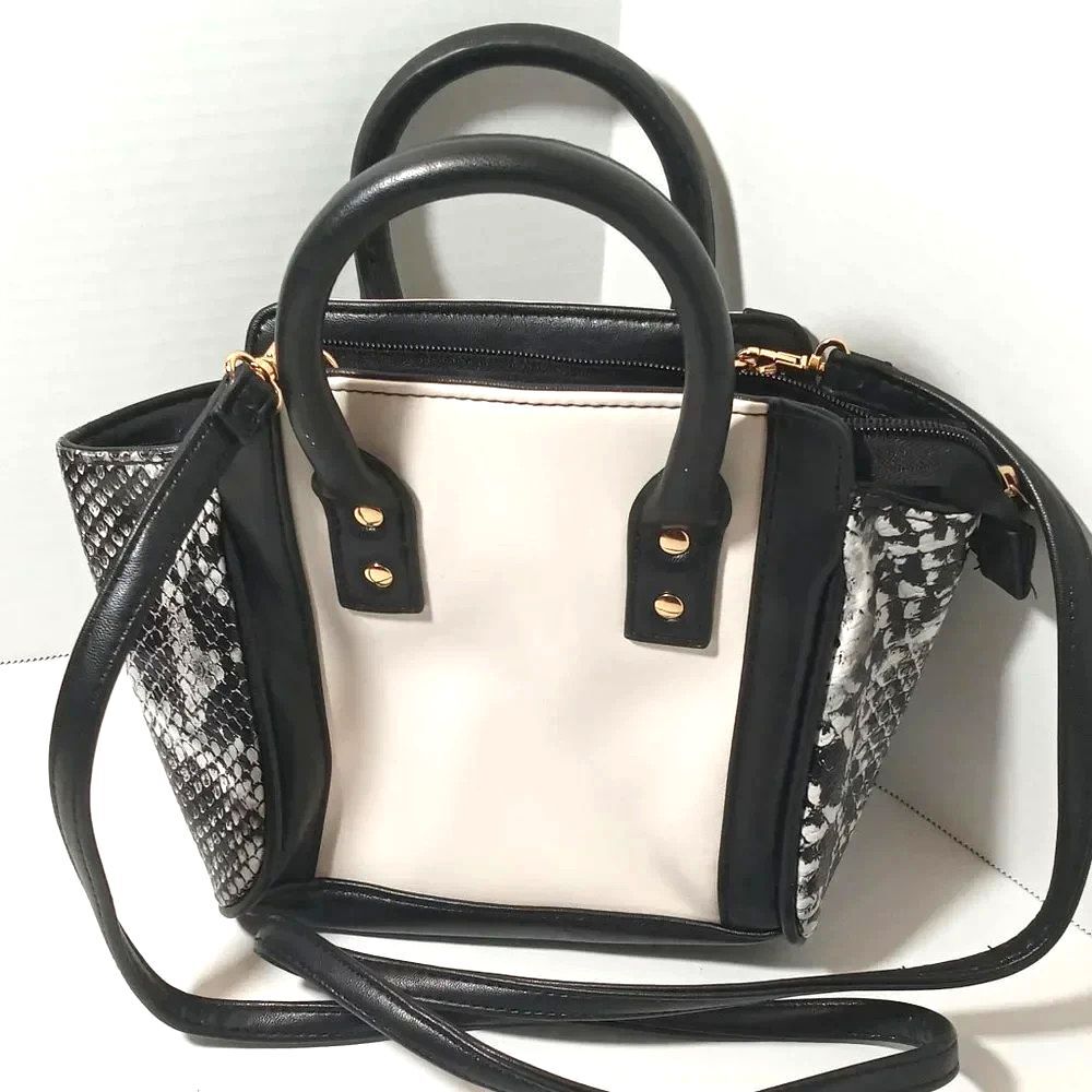Vintage Signature Collection Small Tote Bag Black/White w/Faux Snakeskin Trim